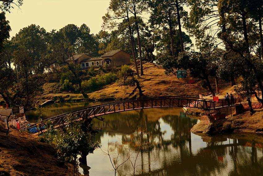 Bhulla_Tal_Lake_in_Lansdowne_town_of_Uttarakhand_India